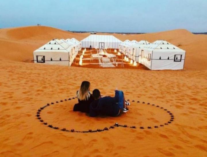 Merzouga Luxury Camp Bagian luar foto