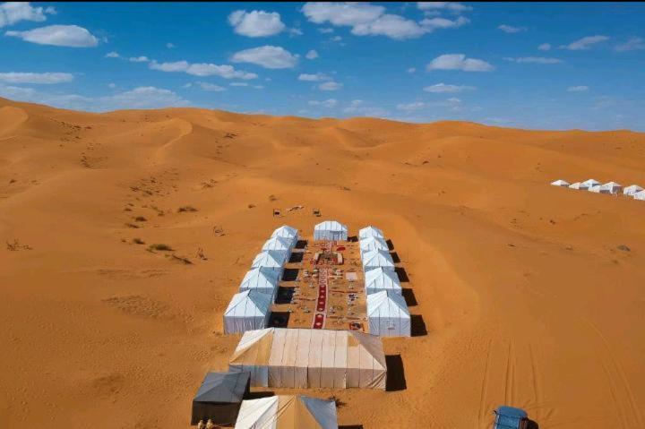 Merzouga Luxury Camp Bagian luar foto