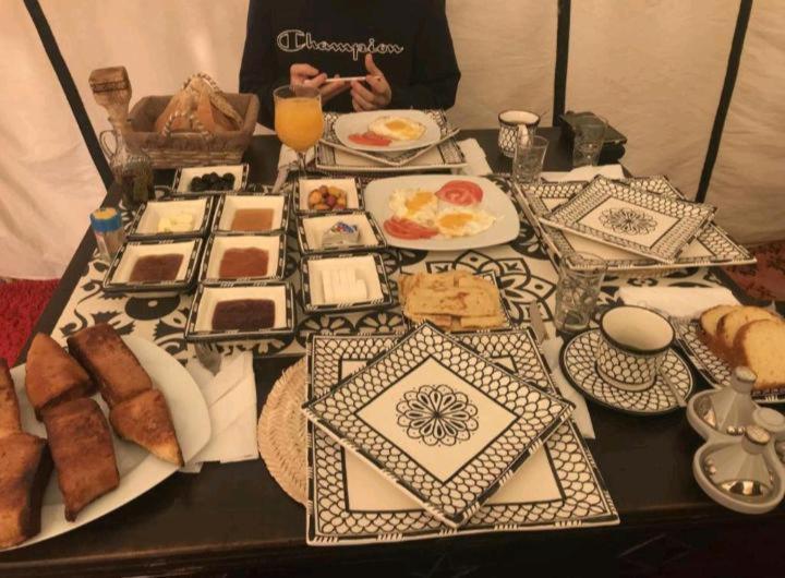 Merzouga Luxury Camp Bagian luar foto