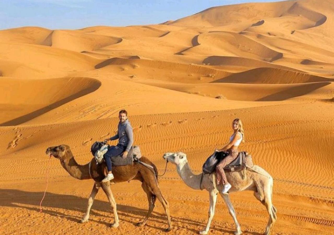 Merzouga Luxury Camp Bagian luar foto