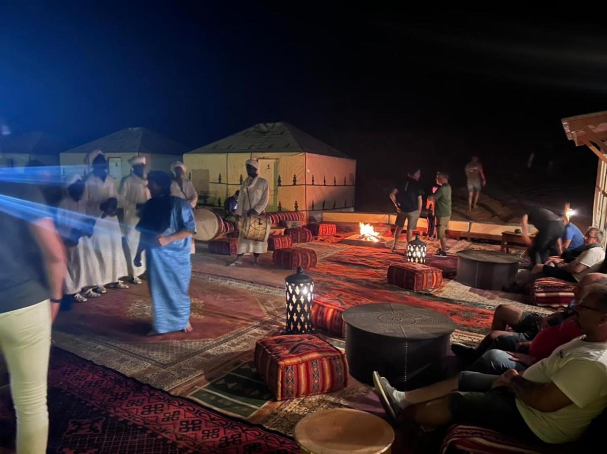 Merzouga Luxury Camp Bagian luar foto