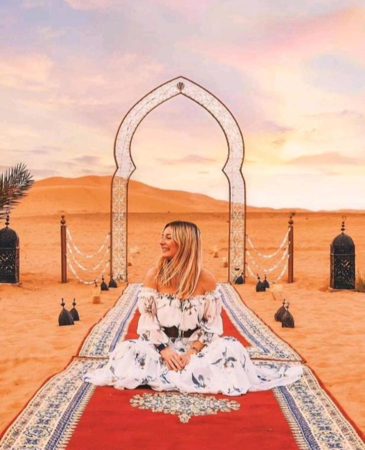 Merzouga Luxury Camp Bagian luar foto