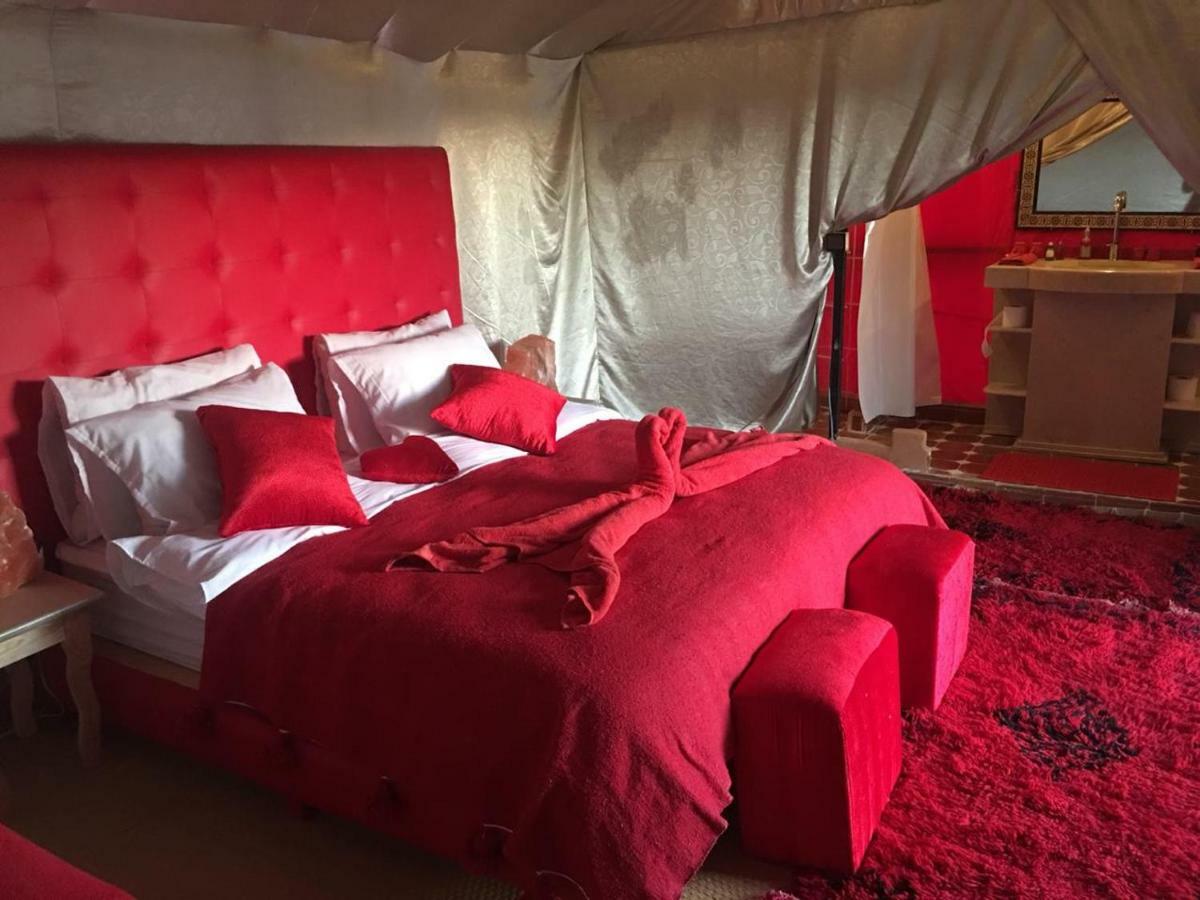 Merzouga Luxury Camp Bagian luar foto