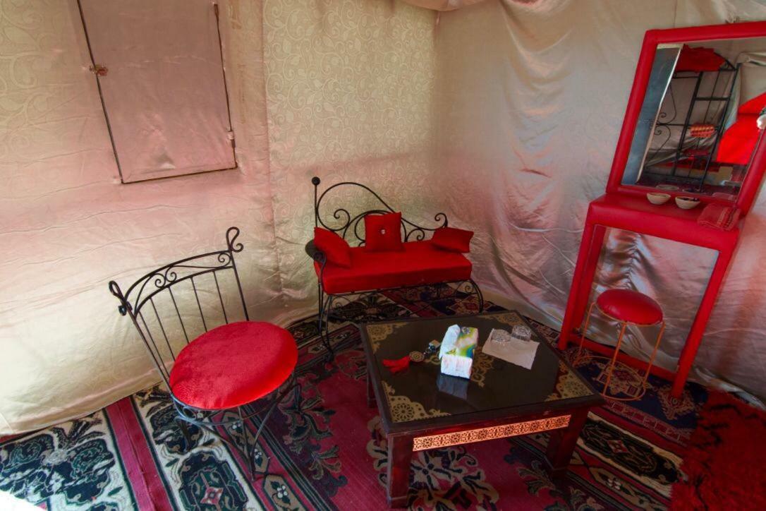 Merzouga Luxury Camp Bagian luar foto